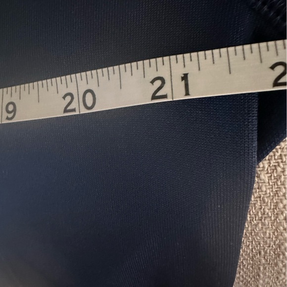 Alo Navy Full Zip Lightweight Long sleeve Jacket - Picture 6 of 6